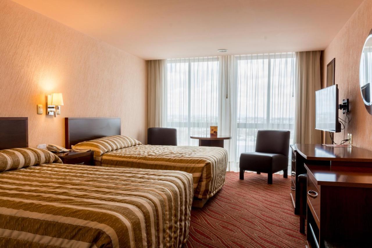 Hotel Real Plaza Агуаскальентес Экстерьер фото