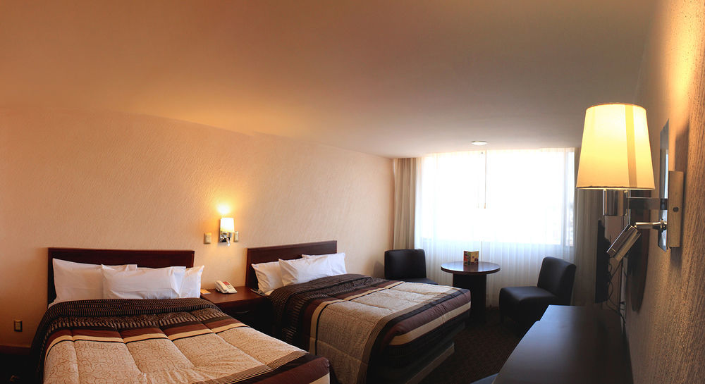 Hotel Real Plaza Агуаскальентес Экстерьер фото